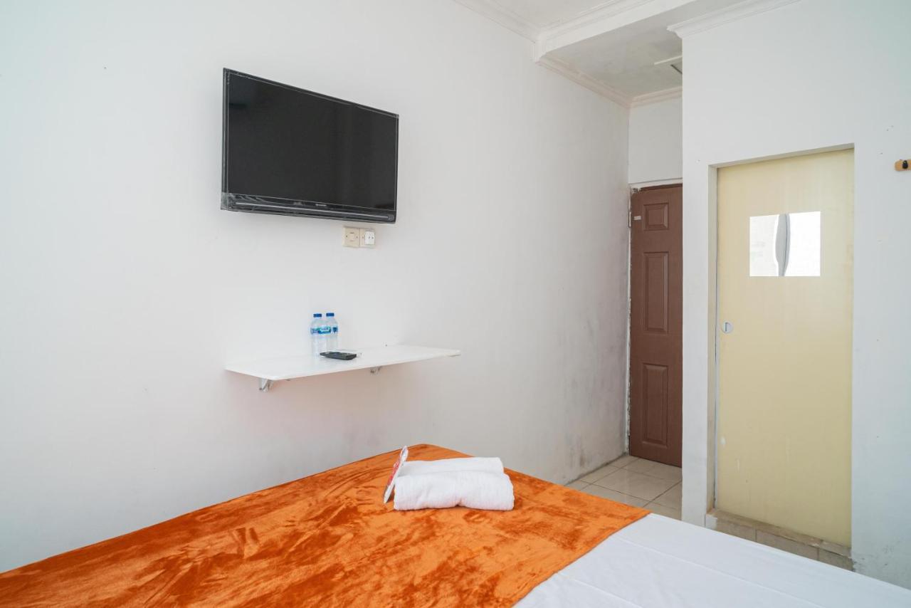 Reddoorz @ Aralia Harapan Indah Hotel Pulokendal Exterior photo